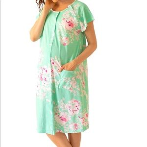 Kindred Bravely Hospital Gown / Nursing Robe ⭐️ BRAND NEW ⭐️